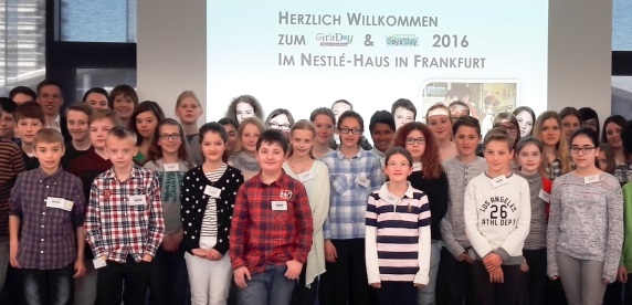 Auch 2016 besuchten Jungen und Mädchen Nestlé und informierten sich über das Lebensmittelunternehmen